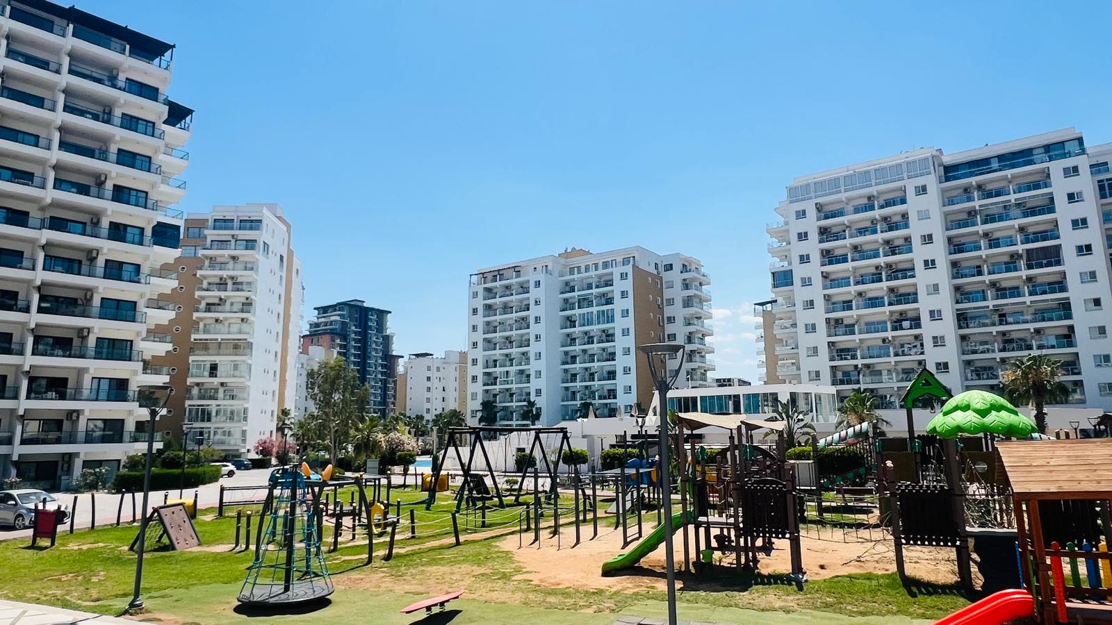 GALERIA CYPR — Galeria 18