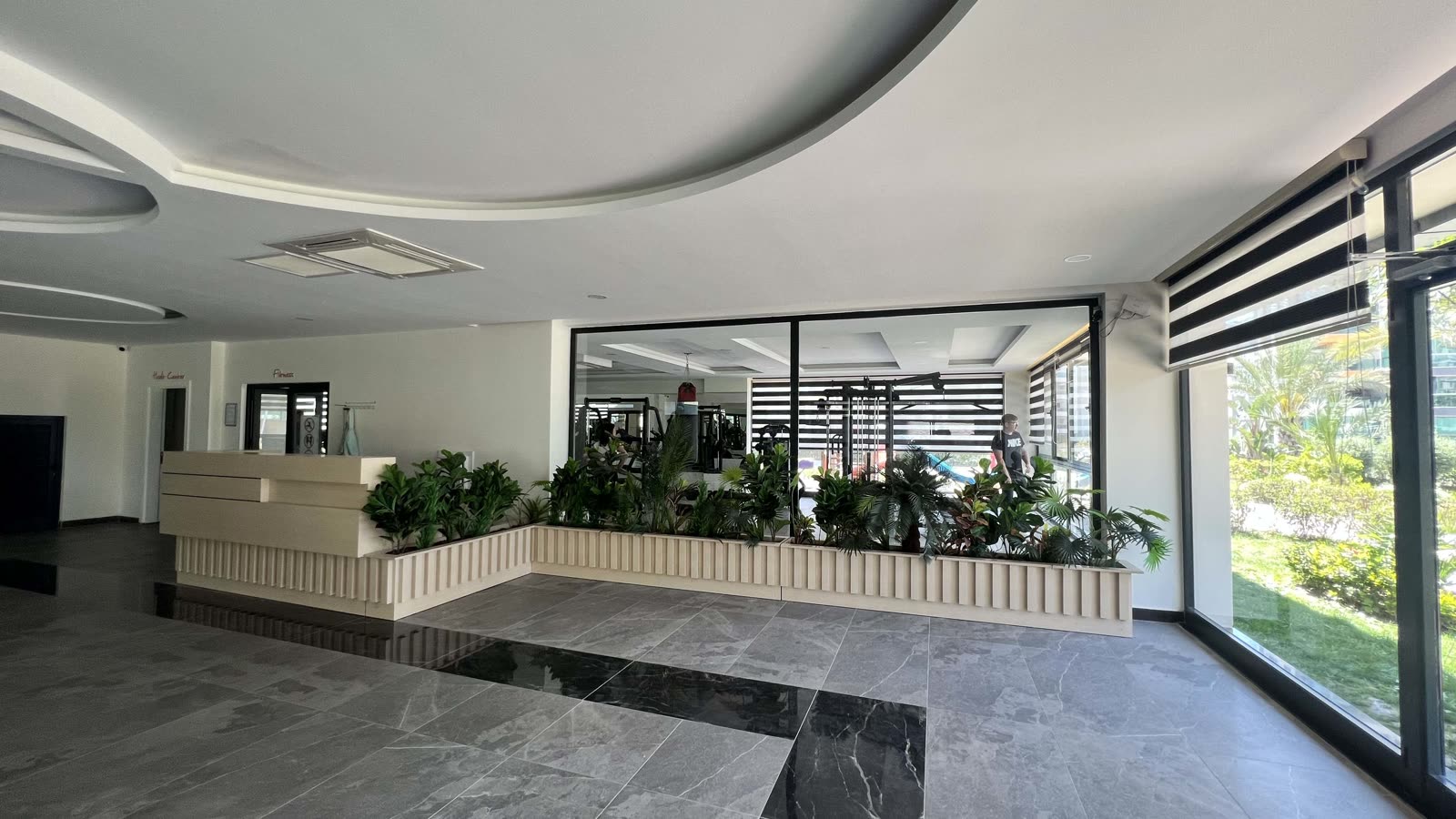 GALERIA AVSALLAR — Galeria 15