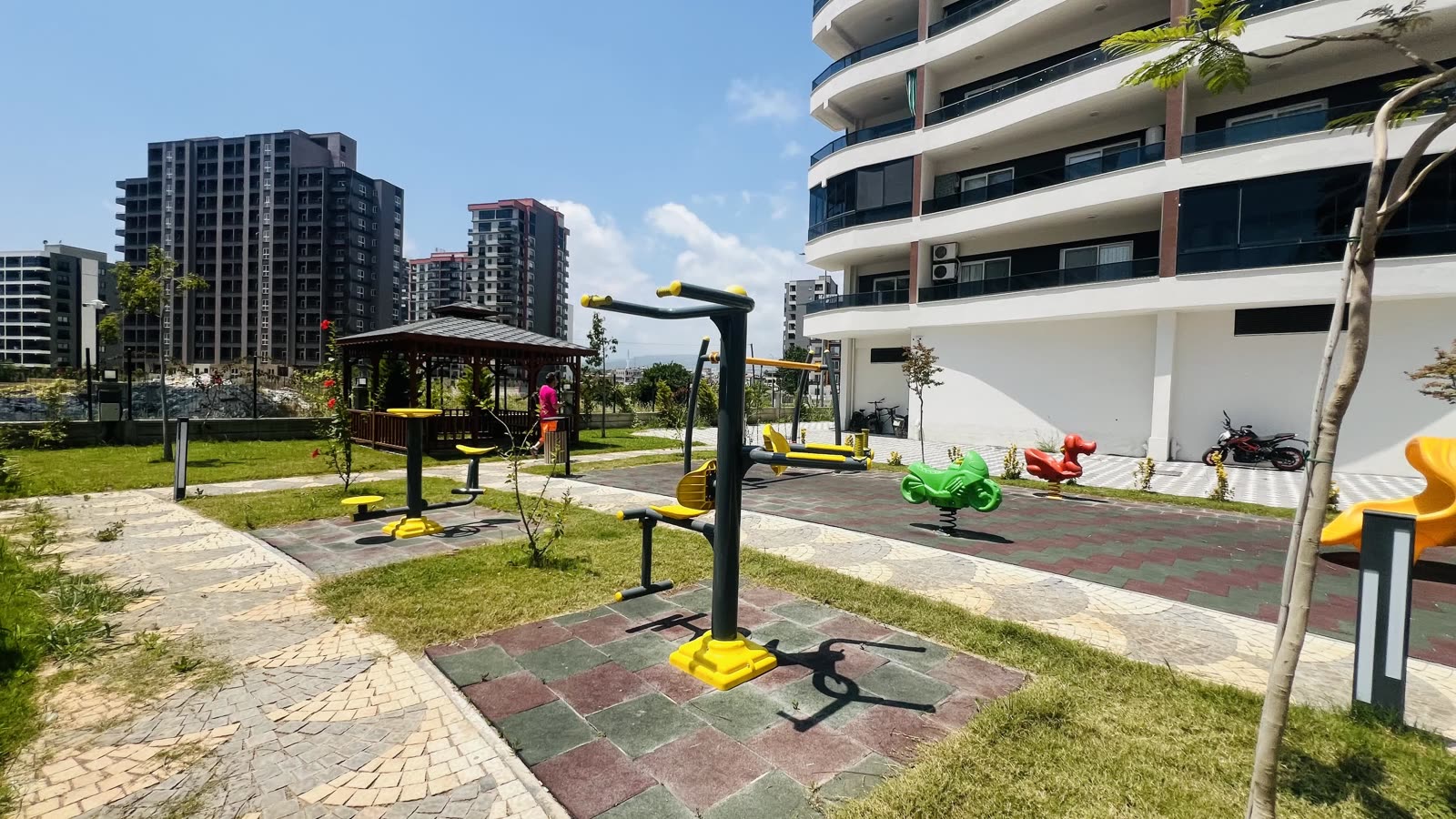 GALERIA MERSIN — Galeria 12